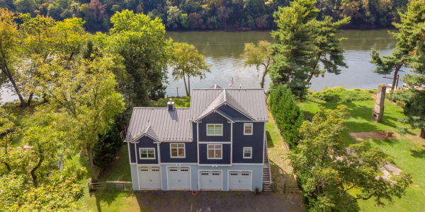 studio26-Riverfront-Craftsman-1-scaled